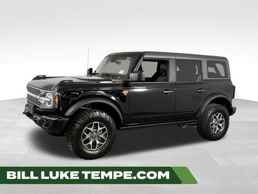 Shadow Black 2025 Ford Bronco Badlands