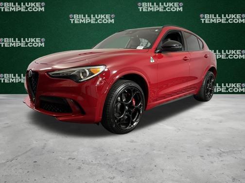 2022 Alfa Romeo Stelvio Quadrifoglio