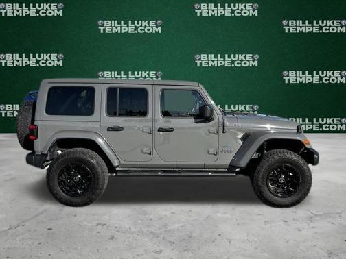 2022 Jeep Wrangler Unlimited 4xe Sahara