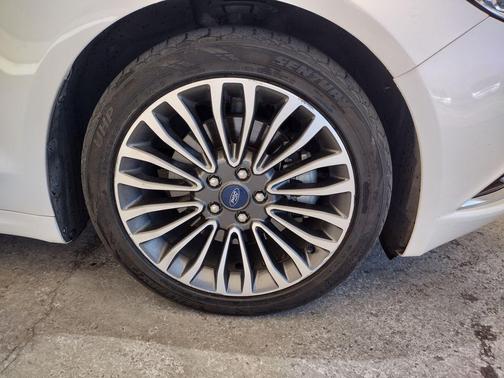 2018 Ford Fusion Energi Titanium