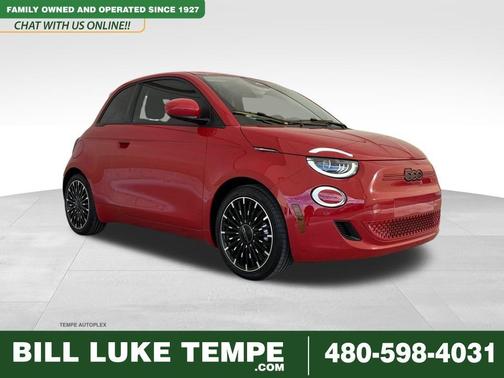 2024 FIAT 500e Base