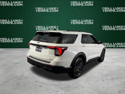 Star White 2025 Ford Explorer ST-Line