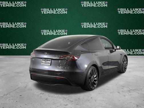 2024 Tesla Model Y Performance