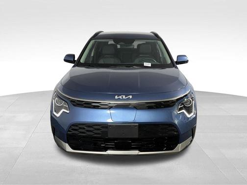 Mineral Blue 2025 Kia Niro EV Wind