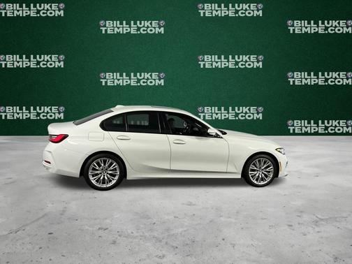 2023 BMW 330 i