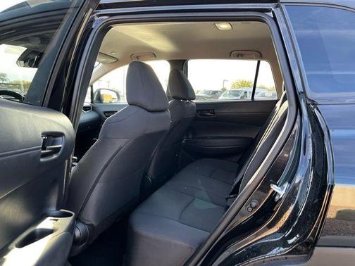 2025 Toyota Corolla Cross LE