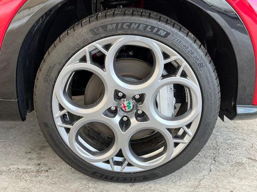 2024 Alfa Romeo Tonale Ti