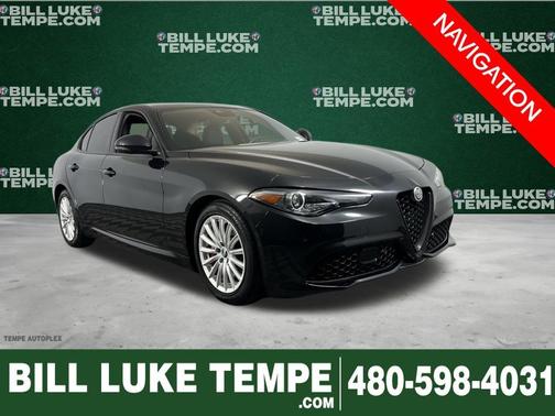 2022 Alfa Romeo Giulia Base