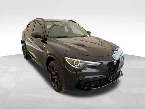 Vulcano Black Metallic 2021 Alfa Romeo Stelvio Quadrifoglio