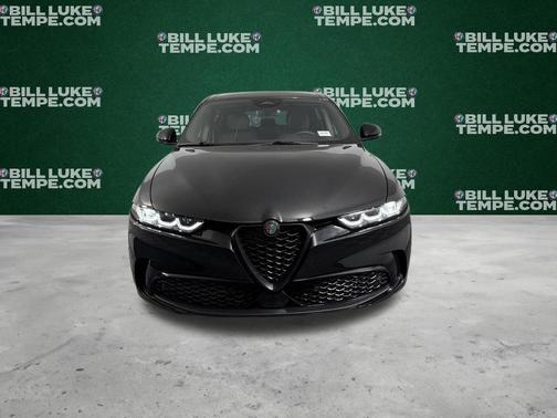 2025 Alfa Romeo Tonale Base