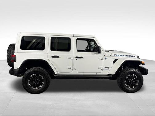 Bright White Clearcoat 2024 Jeep Wrangler 4xe Rubicon