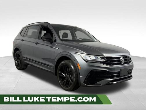 Platinum Gray Metallic 2023 Volkswagen Tiguan 2.0T SE R-Line Black