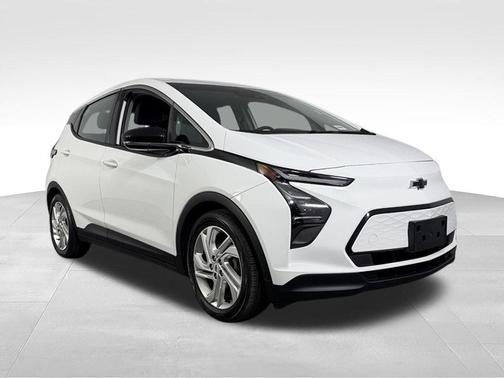 Summit White 2023 Chevrolet Bolt EV 1LT