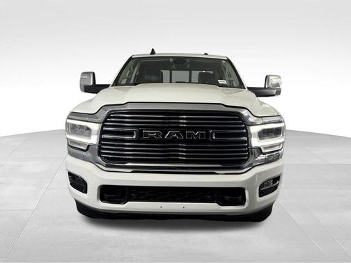 Bright White Clearcoat 2024 RAM 2500 Laramie