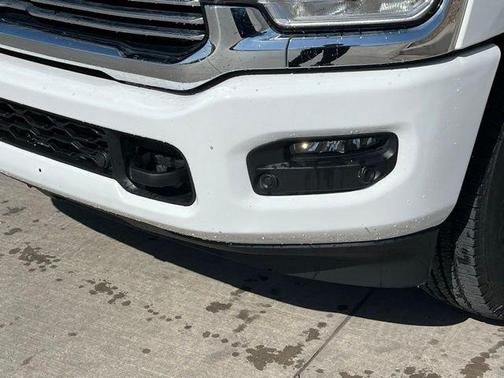 Bright White Clearcoat 2024 RAM 2500 Laramie