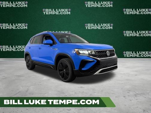Cornflower Blue 2022 Volkswagen Taos 1.5T SE
