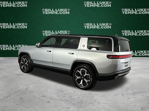 2024 Rivian R1S Adventure