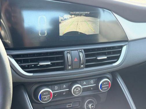 2025 Alfa Romeo Giulia Veloce