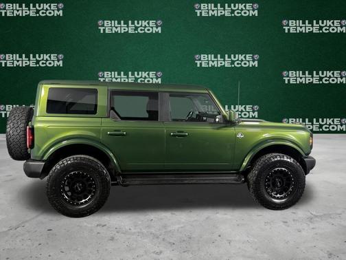 Eruption Green Metallic 2025 Ford Bronco Outer Banks