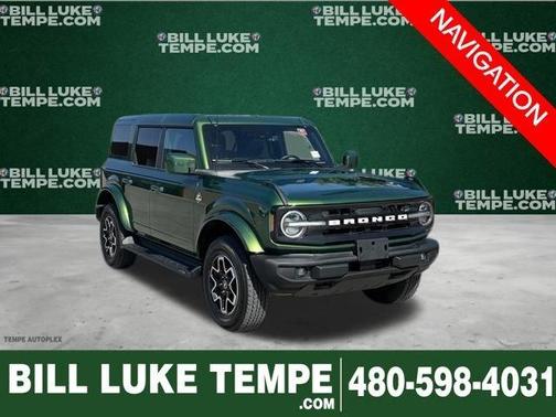 Eruption Green Metallic 2025 Ford Bronco Outer Banks