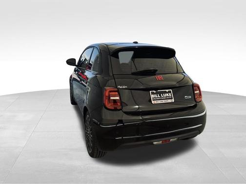 2024 FIAT 500e Base