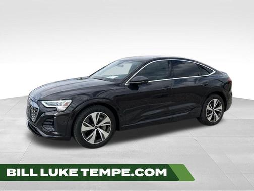 Madeira Brown Metallic 2024 Audi Q8 e-tron S line Premium