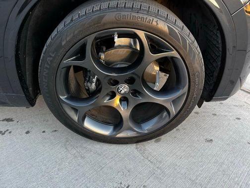 2023 Alfa Romeo Stelvio Ti