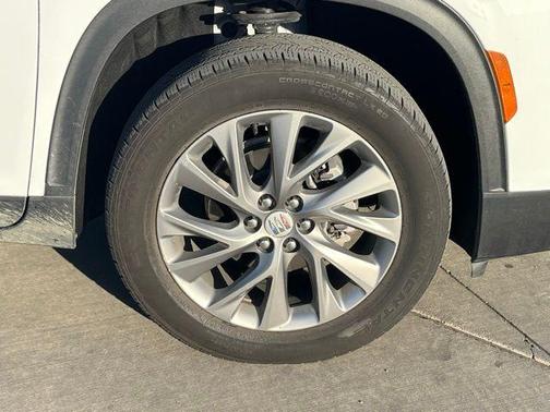 Summit White 2025 Buick Enclave Preferred