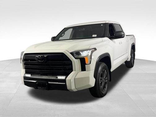 Ice 2025 Toyota Tundra SR5