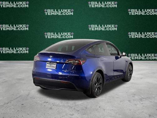 Deep Blue Metallic 2024 Tesla Model Y Long Range