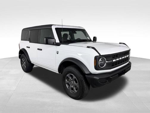 Oxford White 2025 Ford Bronco Big Bend
