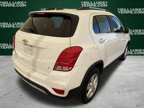 Summit White 2018 Chevrolet Trax LT