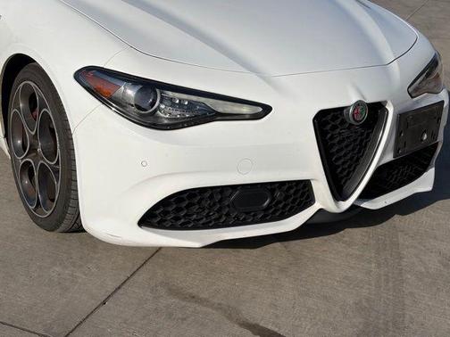 2023 Alfa Romeo Giulia Veloce