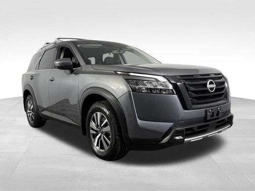 Gun Metallic 2024 Nissan Pathfinder SL