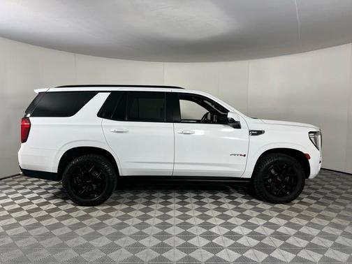 2022 GMC Yukon AT4