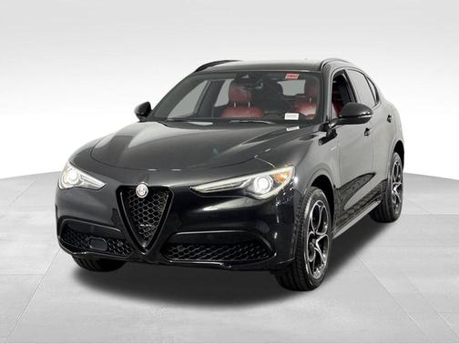 Vulcano Black Metallic 2023 Alfa Romeo Stelvio Veloce