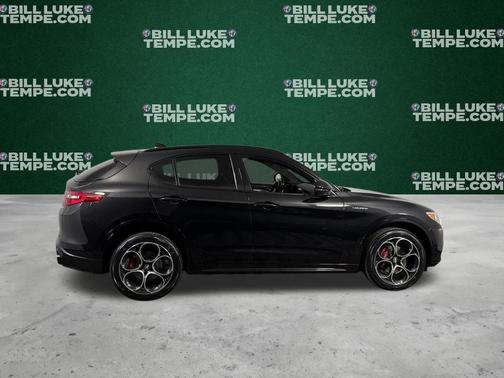 Vulcano Black Metallic 2023 Alfa Romeo Stelvio Veloce