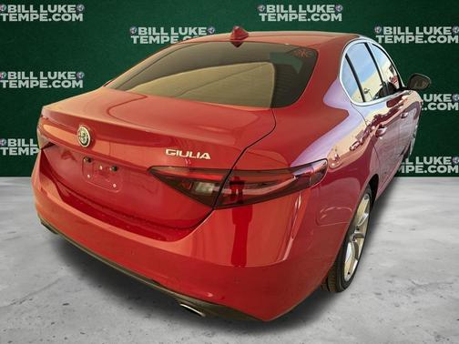 2017 Alfa Romeo Giulia Base