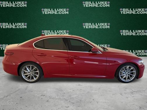 2017 Alfa Romeo Giulia Base