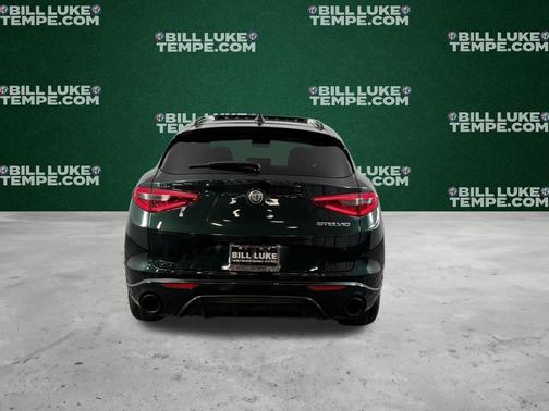 Verde 2021 Alfa Romeo Stelvio Ti Sport