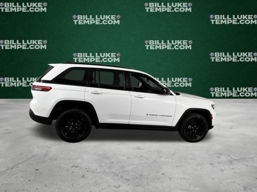 2024 Jeep Grand Cherokee Laredo