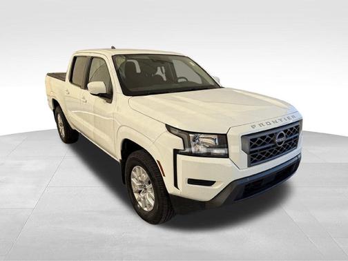 Glacier White 2022 Nissan Frontier SV