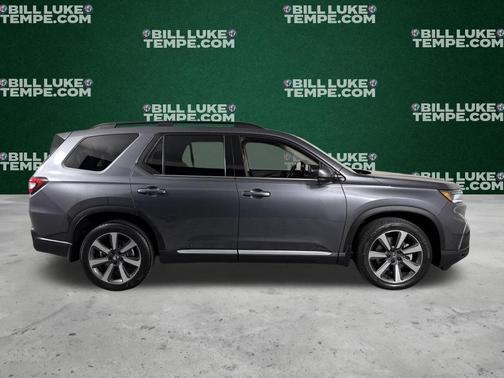 Modern Steel Metallic 2024 Honda Pilot Elite