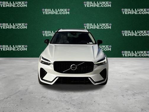 2023 Volvo XC60 Recharge Plug-In Hybrid T8 Ultimate Dark Theme