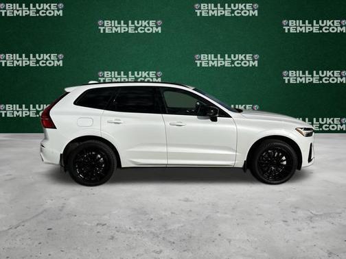 2023 Volvo XC60 Recharge Plug-In Hybrid T8 Ultimate Dark Theme