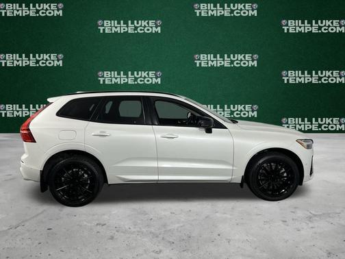 2023 Volvo XC60 Recharge Plug-In Hybrid T8 Ultimate Dark Theme