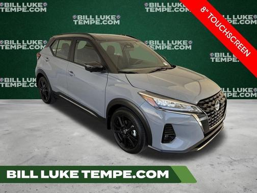 Boulder Gray Metallic 2024 Nissan Kicks SR
