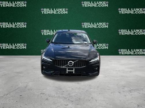 Onyx Black 2025 Volvo S60 B5 Plus