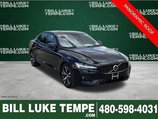 Onyx Black 2025 Volvo S60 B5 Plus