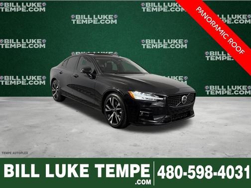 Onyx Black 2025 Volvo S60 B5 Plus